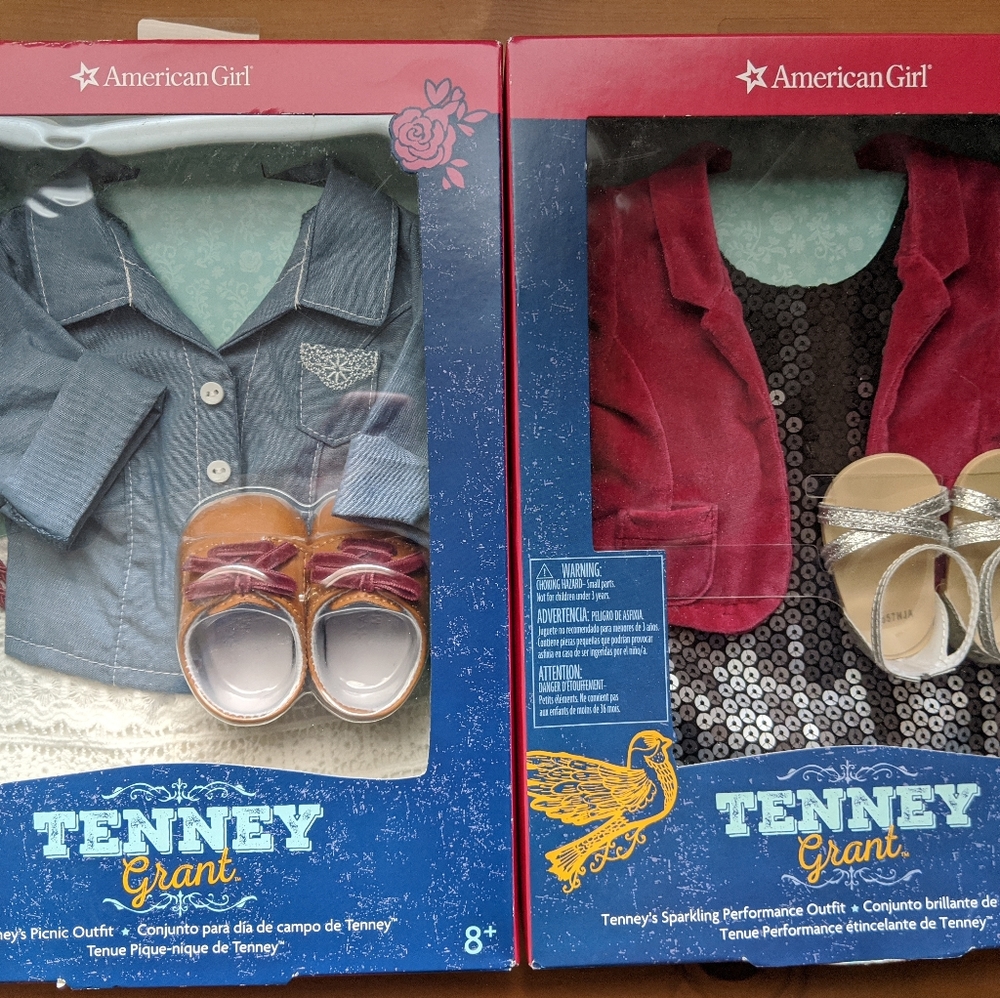 Tenny's performance outfit and picnic outfit